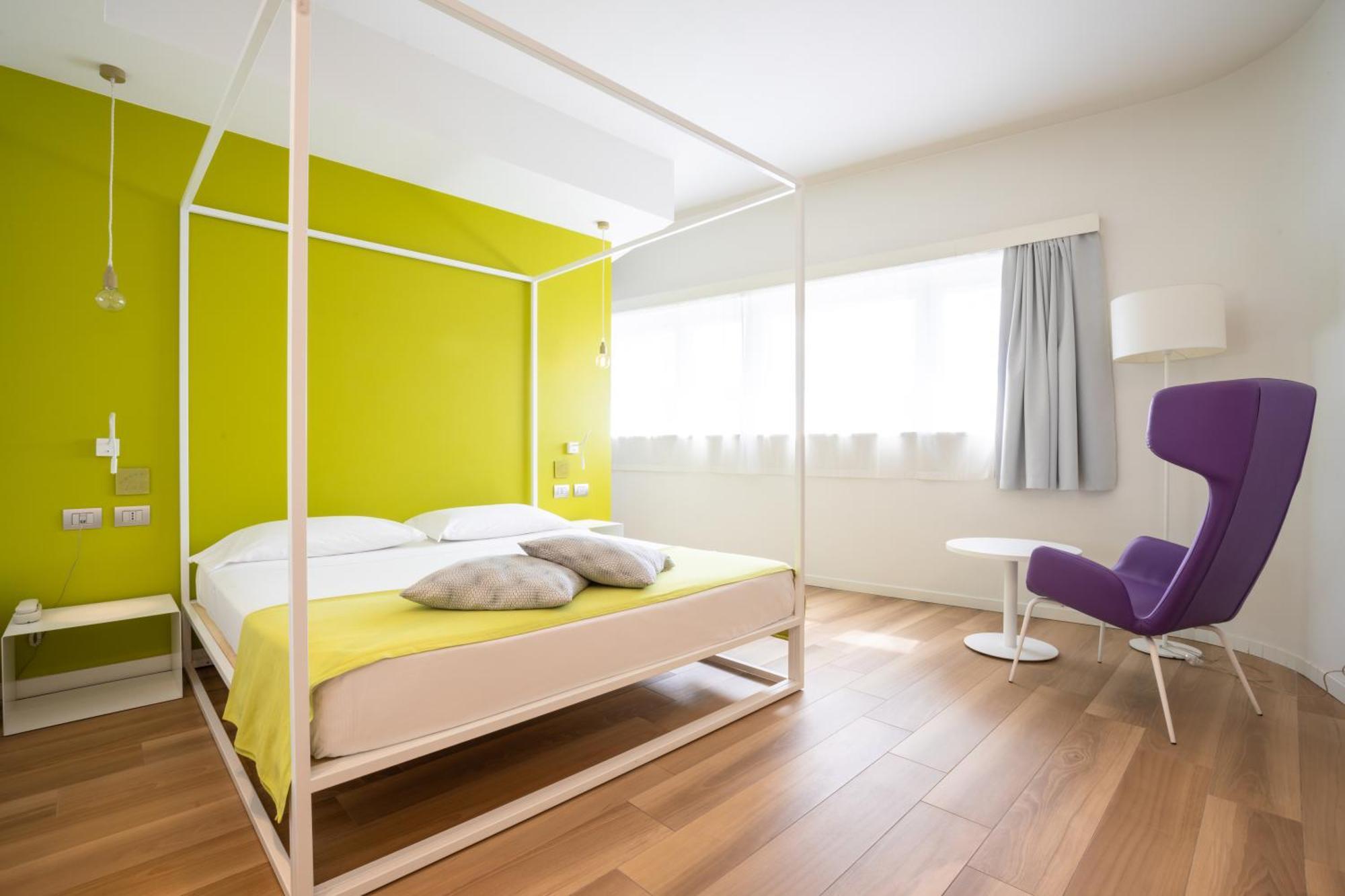 Junior Suite,1558126078:JPEG